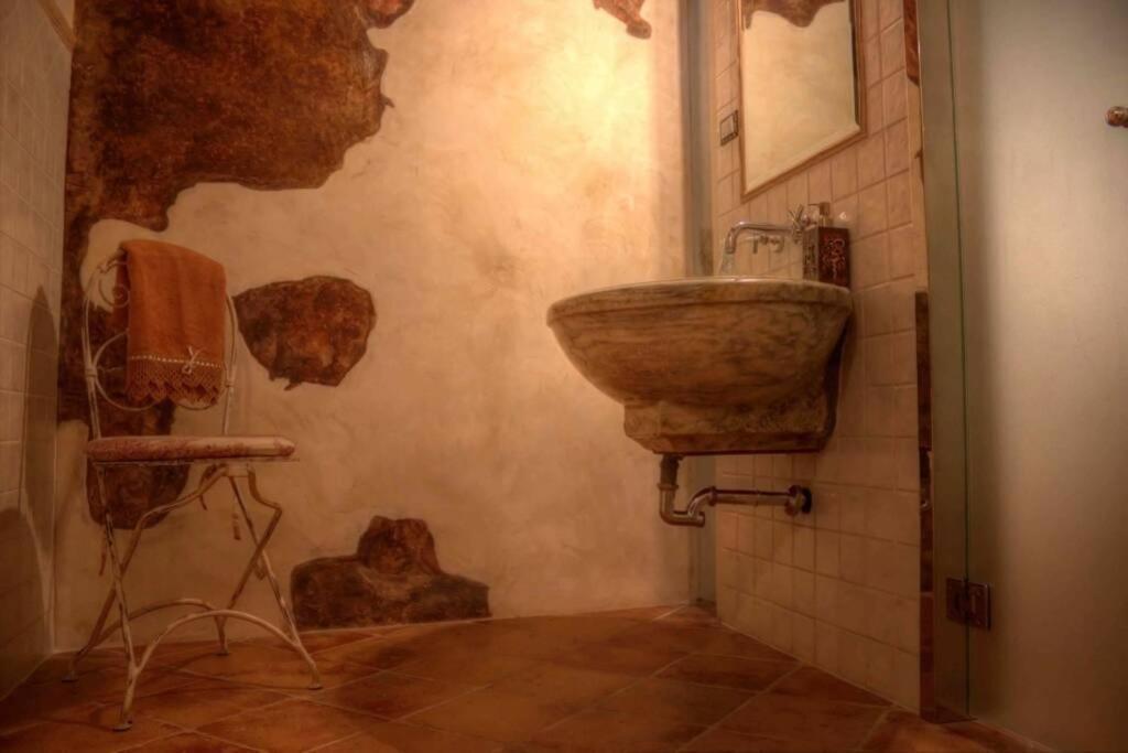 Santa Maria Ad Valetudinarium Apartment Abbadia San Salvator Exterior foto